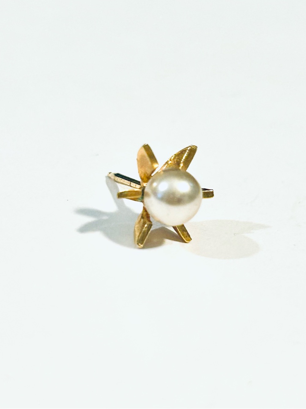 Gold tone and Faux Pearl Pin Tie Tack
